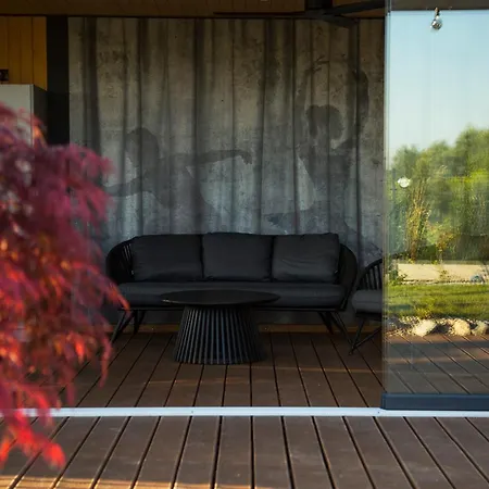 Relax With Swimming Pool And Mountain View