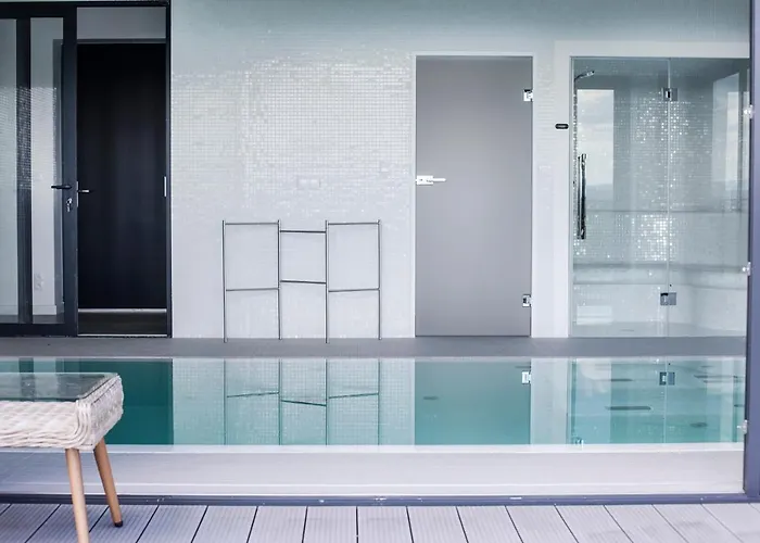 Relax With Swimming Pool And Mountain View *