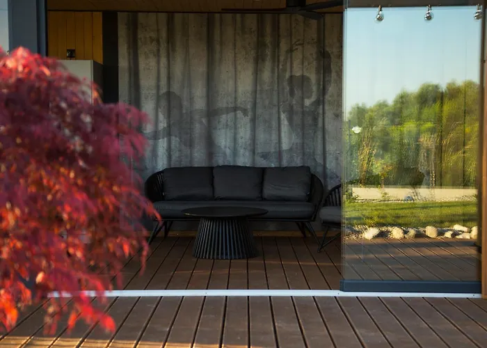 Relax With Swimming Pool And Mountain View