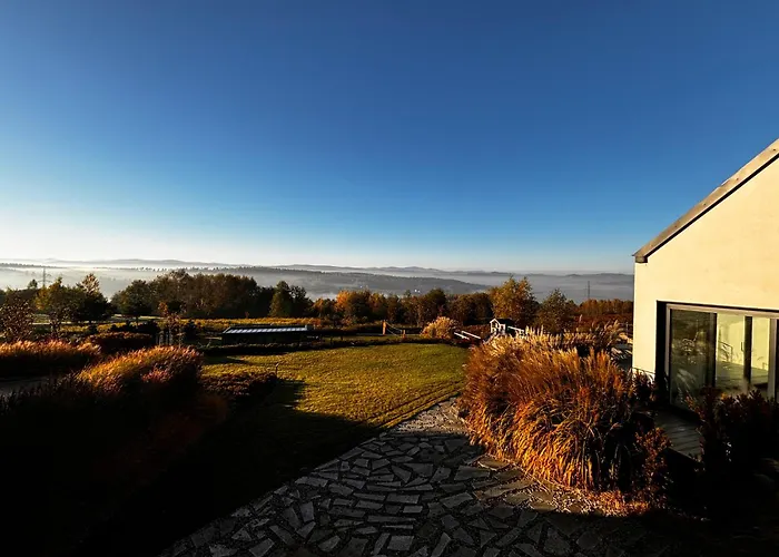 Relax With Swimming Pool And Mountain View